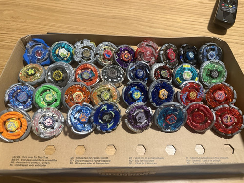 Beyblade metal fusion - /,