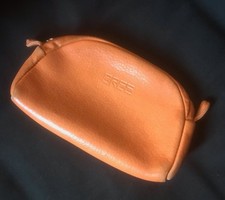 Kleine Kosmetiktasche von BREE Orange Leder