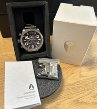 NIXON Herren Chronograph 51 -