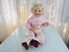  Künstlerpuppe Gerlinde Feser Vinyl Puppe 63 cm. Top Zustand  