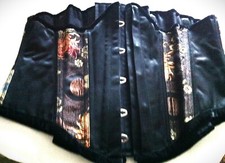 Corsage schwarz gemustert