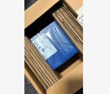 New in box OMRON R7D-ZP04H AC