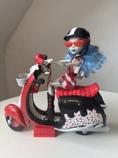 Monster High Ghoulia Yelps mit Motorroller Mattel G1