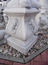 Sockel für Gartenfigur