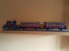 Märklin Spur 1 - roter Glaskasten Personenzug, Lok und 2 Personenwagen in OVP