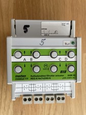 Merten EIB KNX Rollladenaktor 4fach 230v mit Handbedienung 648890