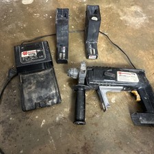 Würth Akku Bohrhammer ABH 14 RLE 24 Volt Defekt