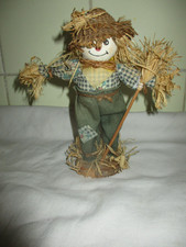 kleine Vogelscheuche Figur