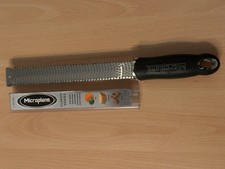 Microplane,  Zester  Reibe, 4083, schwarz, für Zester, Parmesan, Ginger