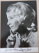Autogramm deutsche Schauspielerin und Chansonsängerin Blandine Ebinger (124043)