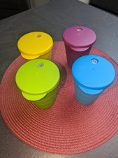Tupperware,  4 Becher mit Trinkhalmdeckel Junge Welle