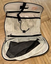 rote Jack Wolfskin Waschtasche