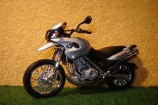 1:18 BMW F 650 GS Silbermetallic WELLY 00413
