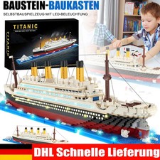 Titanic Bauspielzeug 4100+ Teile mit LED-Licht, Schiff Baukasten für Kinder