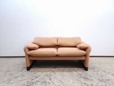 Cassina Maralunga Zweisitzer Stoff  Designersofa  Magistretti in apricot #0201