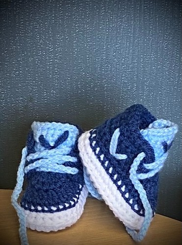 Gehäkelte neugeborene baby - gehäkelte,