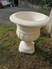 Großer Pflanzkübel mit Sockel aus Naturstein Garten-Deko 