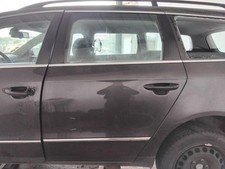 VW Passat 3C Variant Tür hinten links moccabrownmetallic LC8Z BJ2009