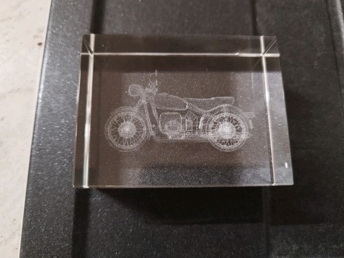 Glas lasergravierter