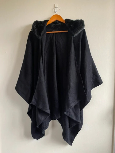 Next poncho schwarz - schwarz, kunstfell