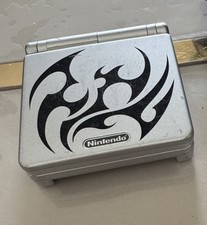Nintendo Game Boy Advance SP
