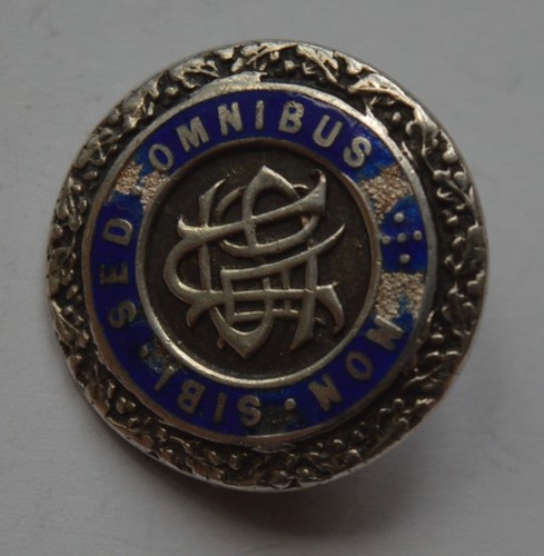 Omnibus non sibi - sibi, sed