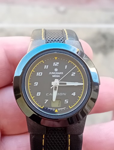 Junghans mega carbon - carbon, atomic