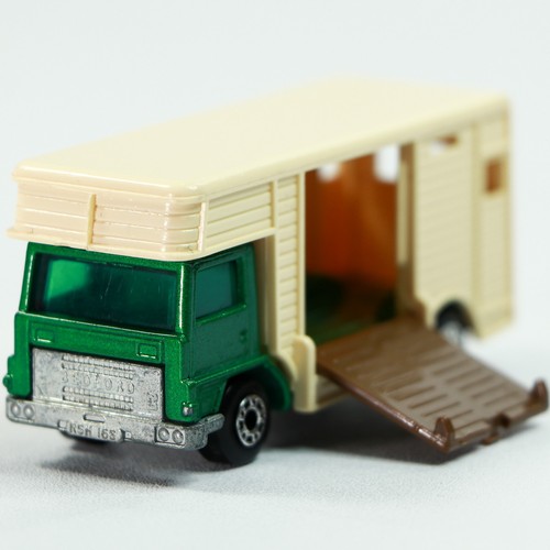 Matchbox bedford horse - no,