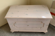 Holz Kommode weiß lackiert, Länge 90 cm X 50 cm