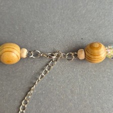 Boho-Perlenkette mit Muschelanhänger – Naturlook im Ethno-Stil