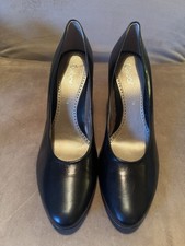 NEU! gabor pumps gr 8 (42) schwarz mit roter sohle ￼LEDER