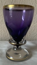 lilafarbenes Überfangglas "Kelch" mit Goldrand 14,2cm hoch