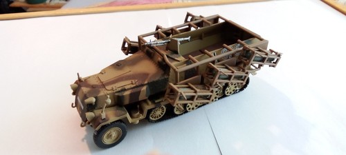Militärfahrzeuge