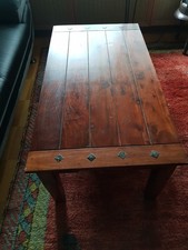 Sehr schöner Couchtisch aus Holz, Kolonialstil!