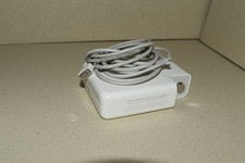 Original Apple 85 W Portable  Power Adapter (Model A1172) OHNE STECKER