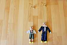 Marionetten Spejbl und Hurvinek handgeführte Puppen für Puppenspiel 80er Jahre