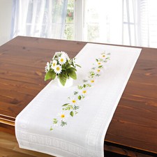 STICK-TISCHLÄUFER MIT GARN -