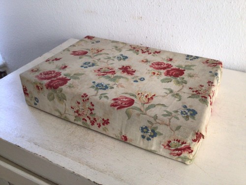 Alte stoffschachtel box - alte,
