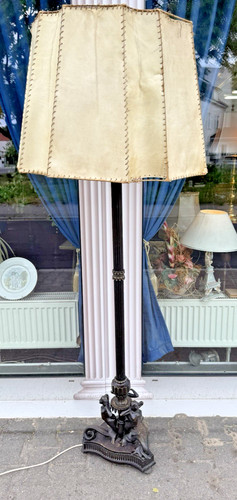Große figürliche stehlampe - große,
