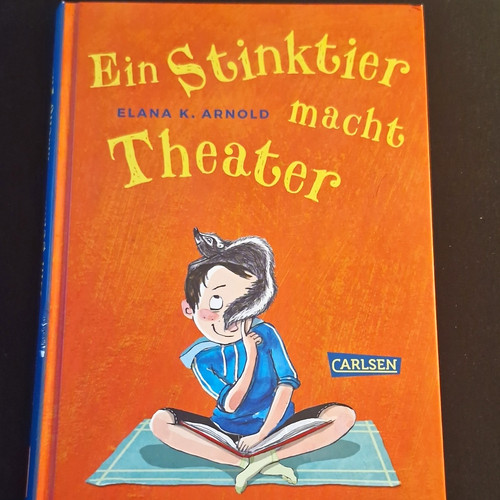 Ein stinktier macht theater - ein,