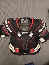 Eishockey-Schutzausrüstung