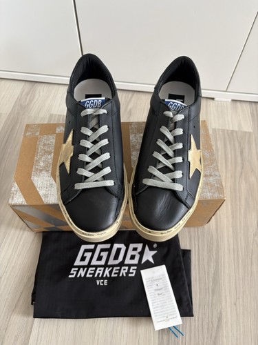 Golden goose star sneaker - golden,