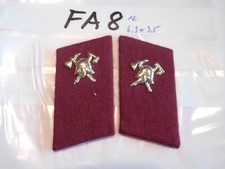 Feuerwehr Kragenspiegel mit Helm ca 6,3x3,5cm 1 Paar (fa8)