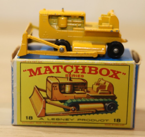 Matchbox pipe truck - matchbox, no