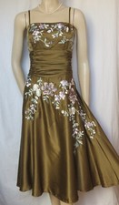 Abendkleid 40 grün bestickt Seide Baumwolle Hochzeit Blumen Kleid Monsoon