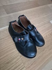 Jungsschuhe für edle Anlässe