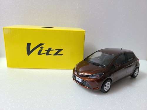 Toyota vitz yaris diecast - vitz,
