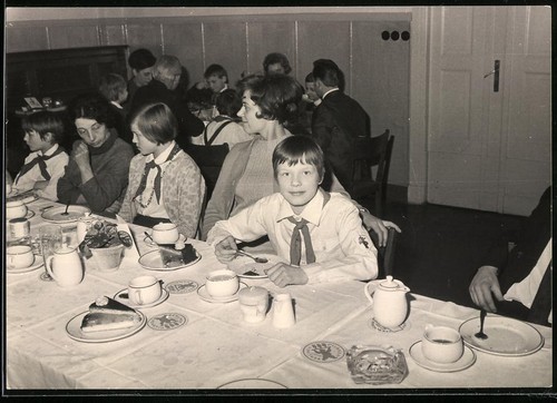 Fotografie ddr pioniere bei - ddr,,