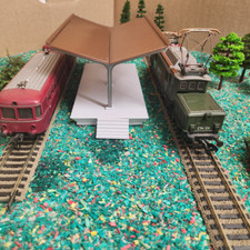 Sehr schöner bahnsteig spur - sehr, bahnsteig,