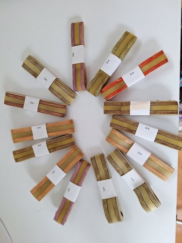 Alte geschenksbänder aus der - alte,